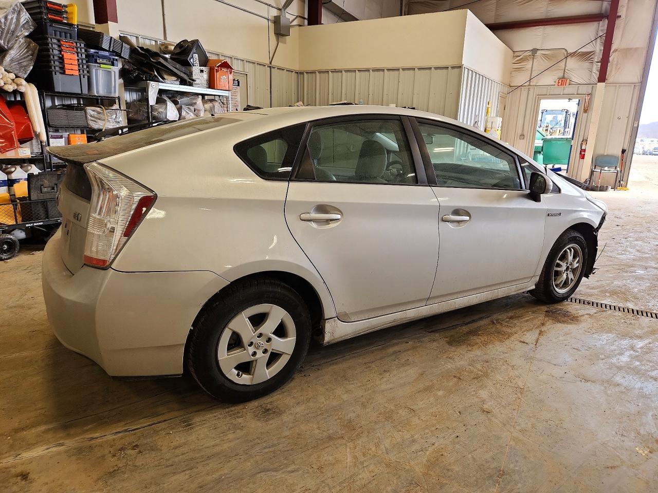 2011 Toyota Prius - Image 3