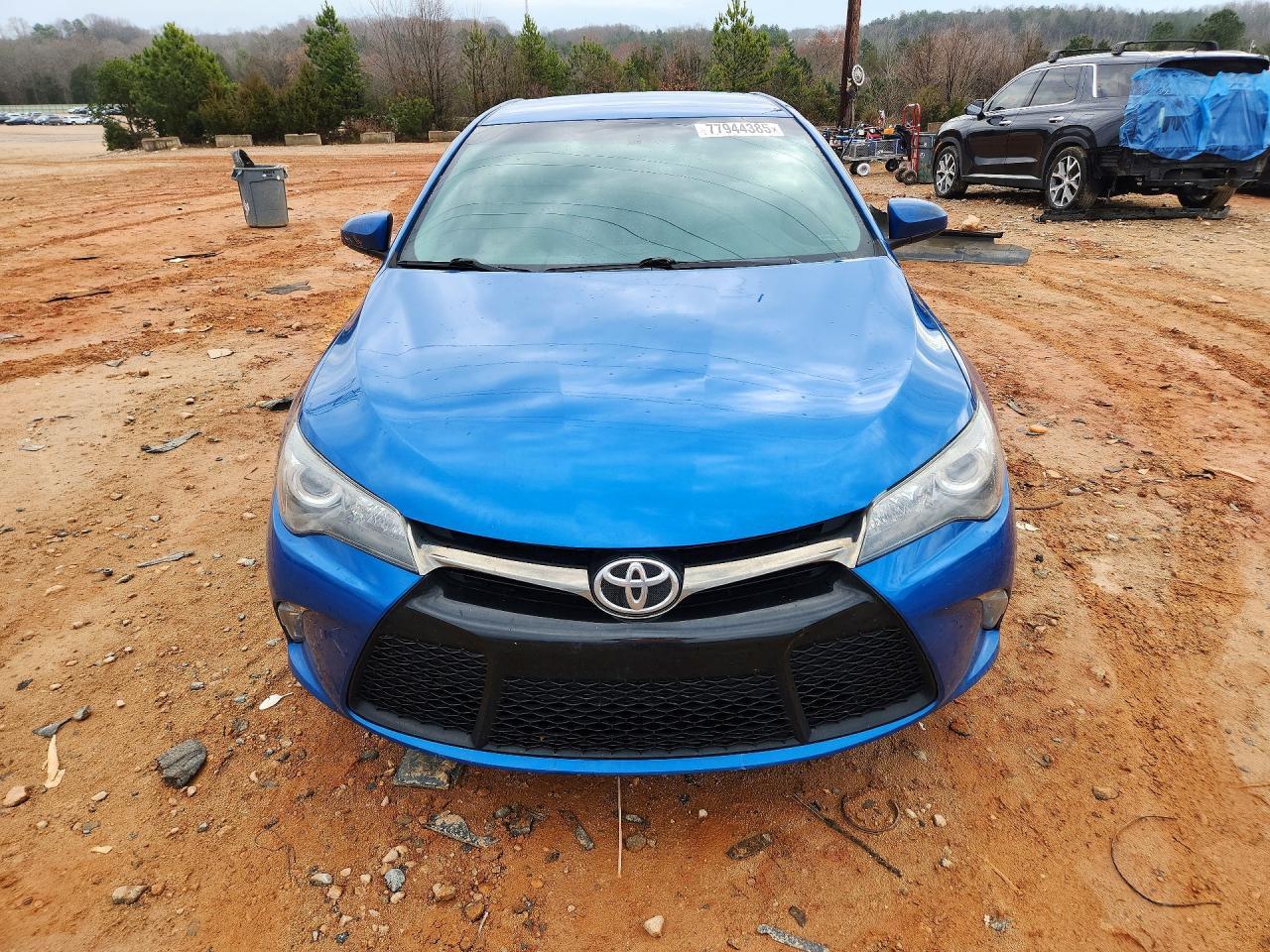 2017 Toyota Camry Le - Image 5