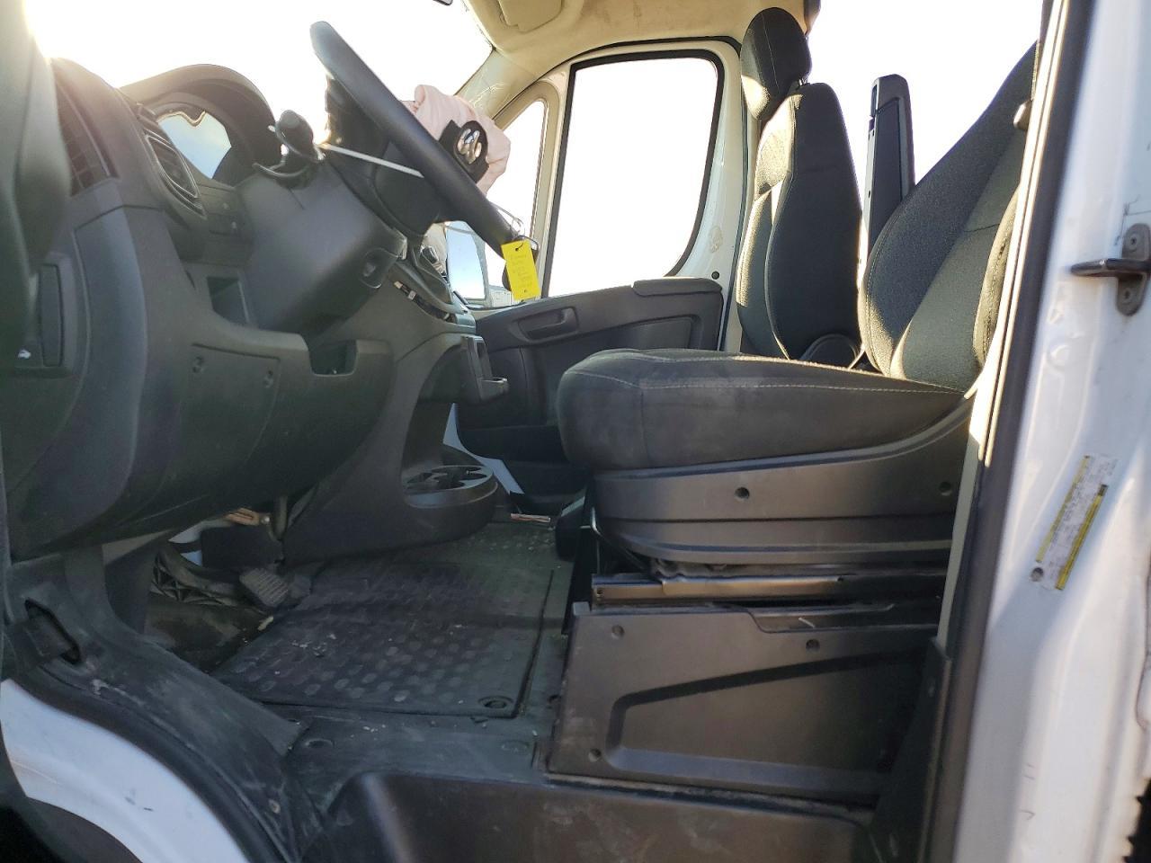 2022 Ram Promaster 3500 Utility / Service Van - Image 7