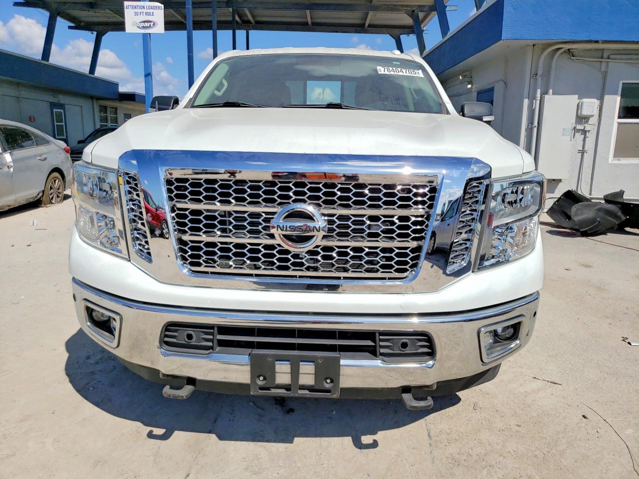 2017 Nissan Titan Xd Sl - Фото 5