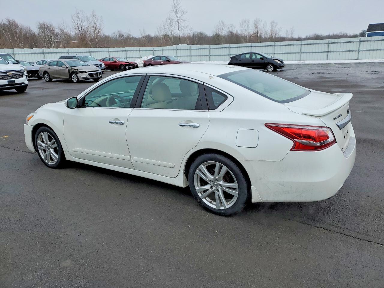 2013 Nissan Altima 3.5S - Фото 2