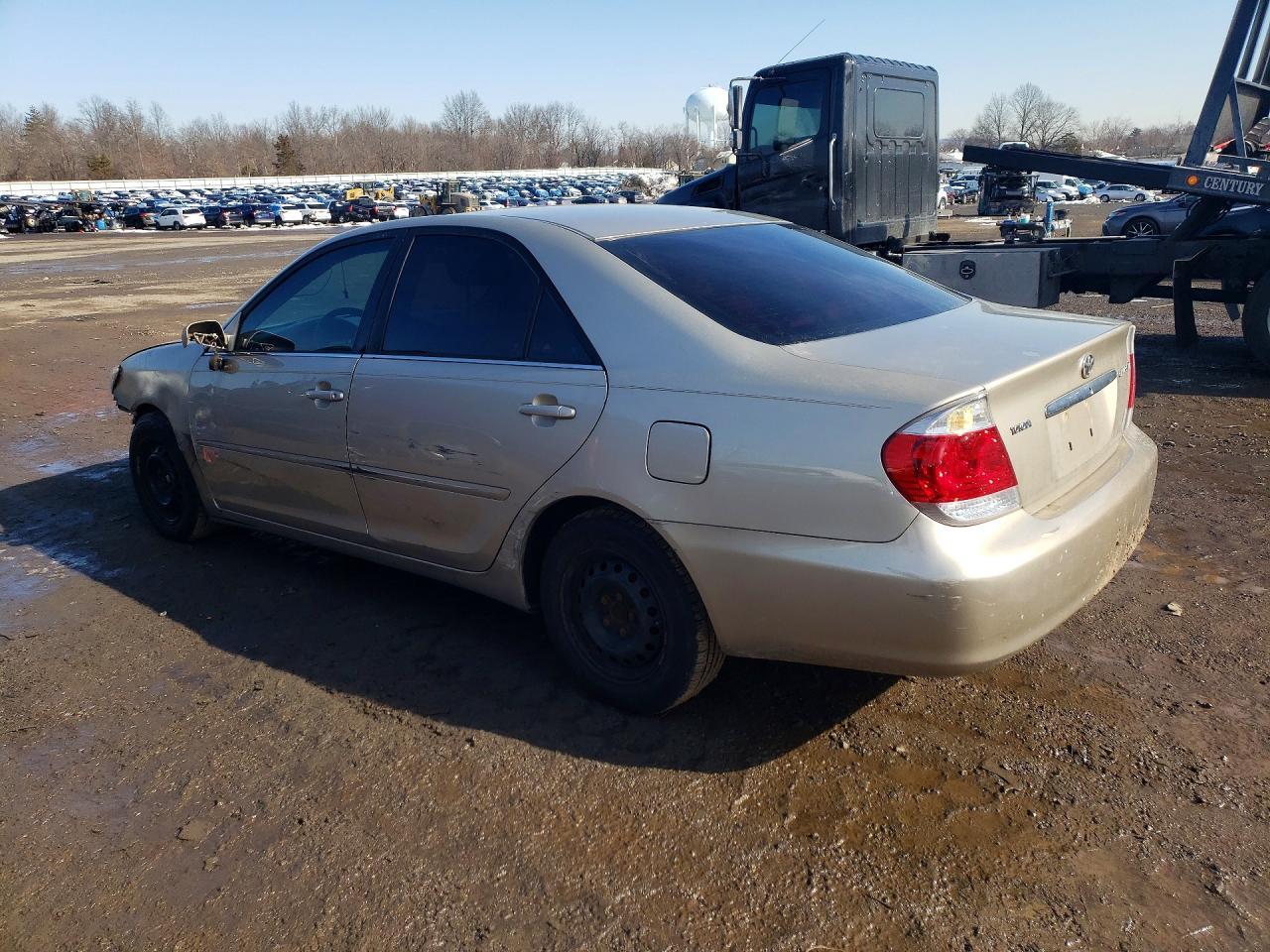 2005 Toyota Camry Le - Фото 2