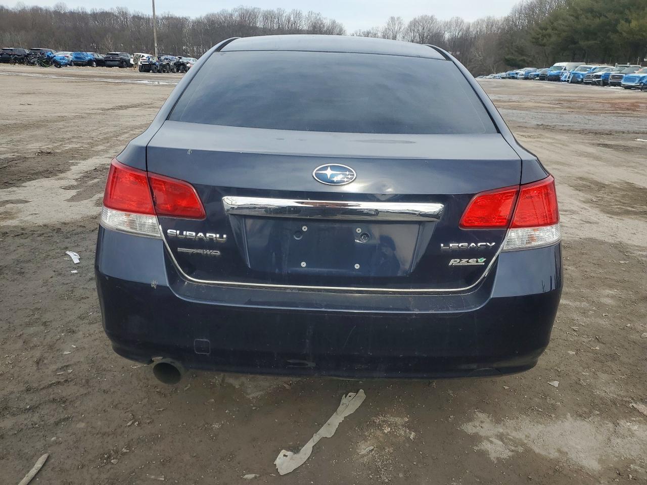 2013 Subaru Legacy 2.5I Premium - Фото 6