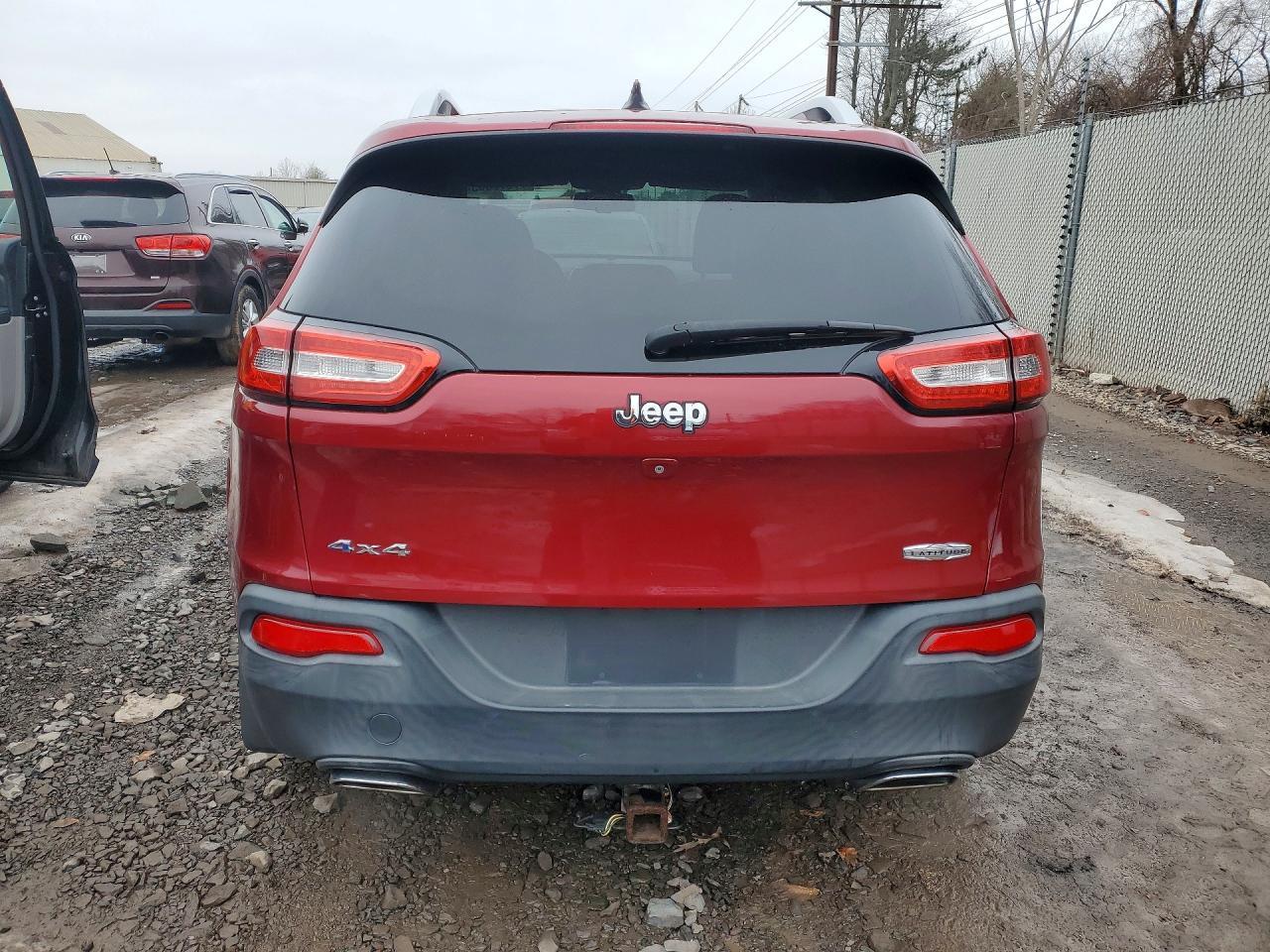 2015 Jeep Cherokee Latitude - Image 6