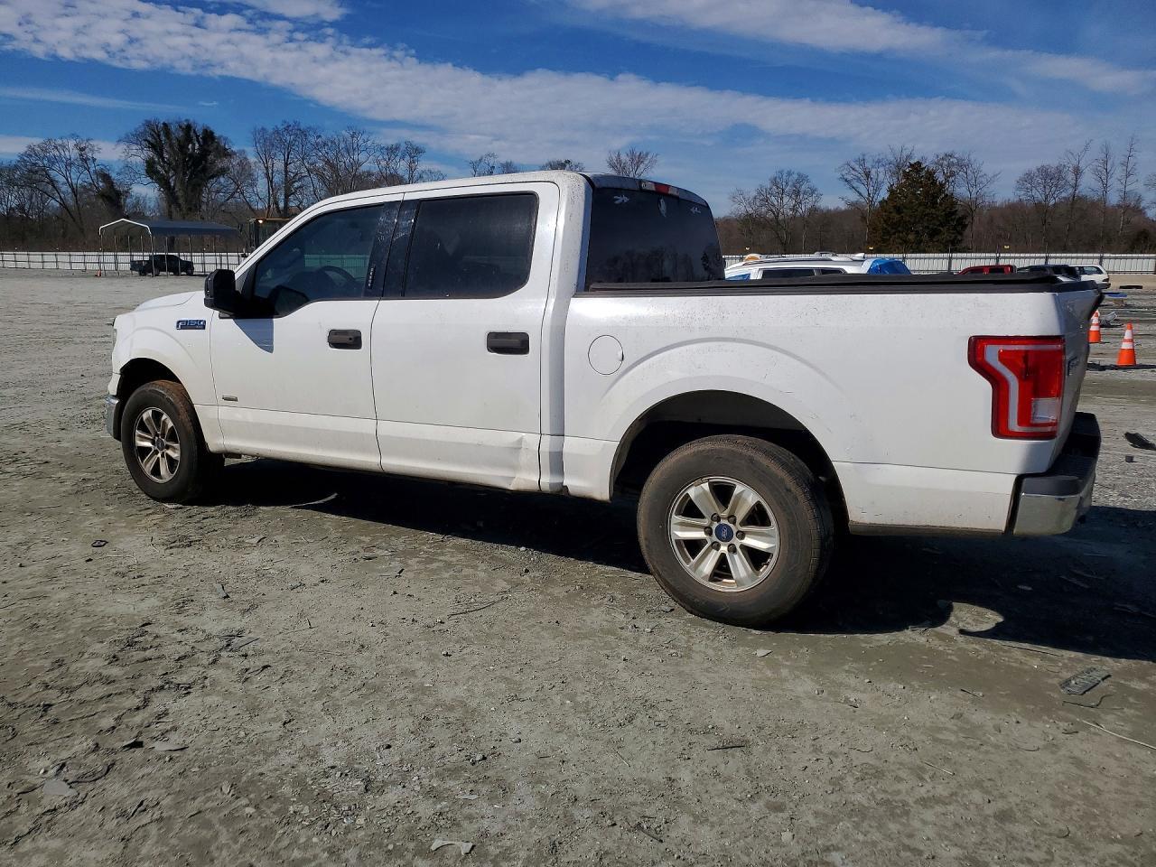 2016 Ford F150 Supercrew - Фото 2
