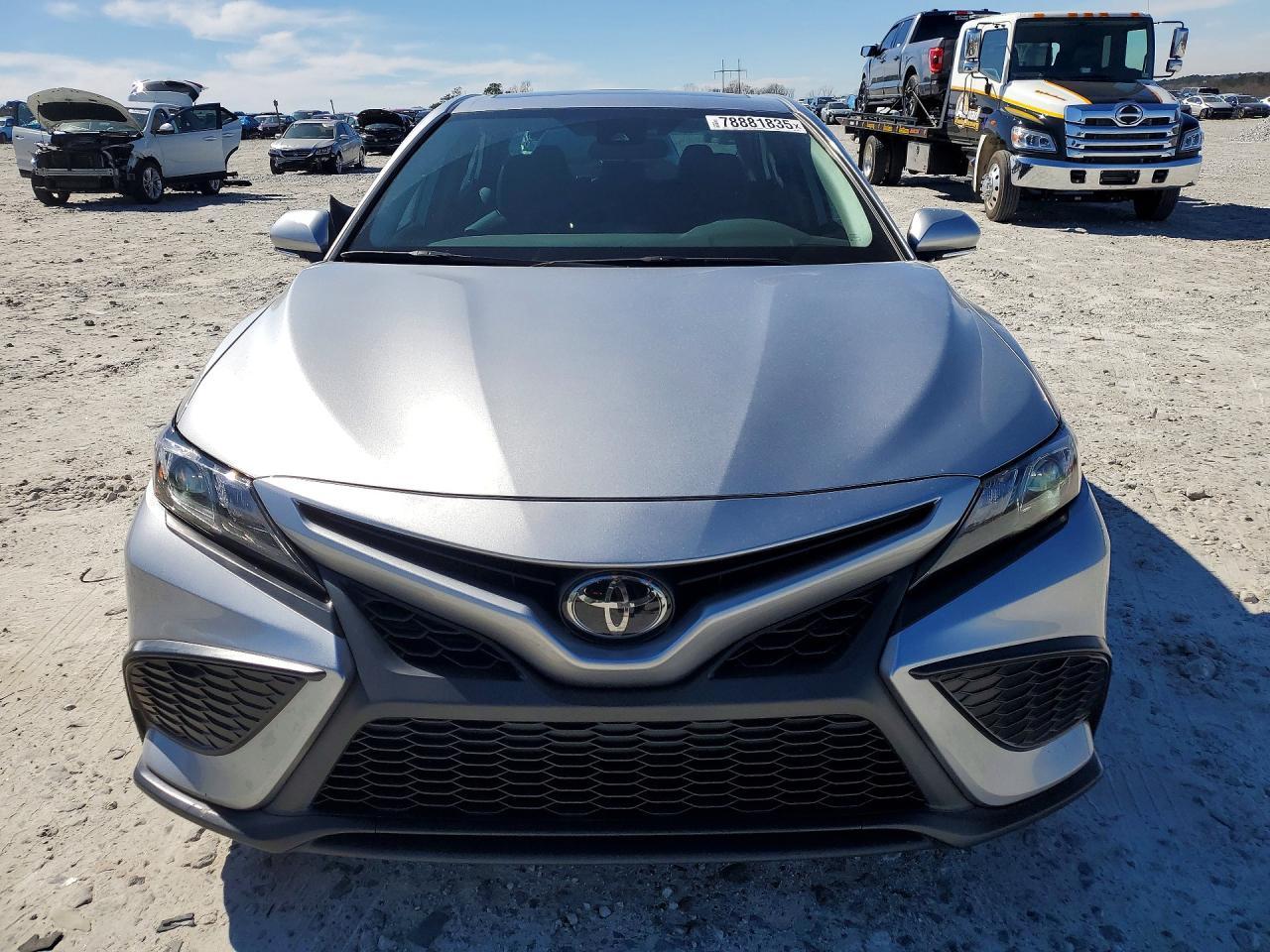 2024 Toyota Camry Se - Image 5