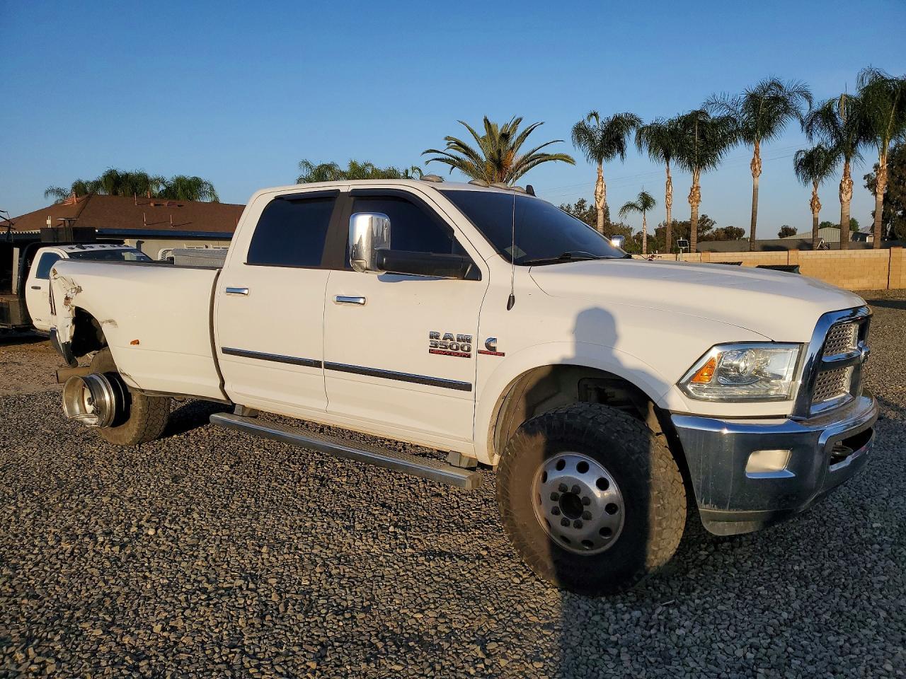 2015 Ram 3500 - Image 4