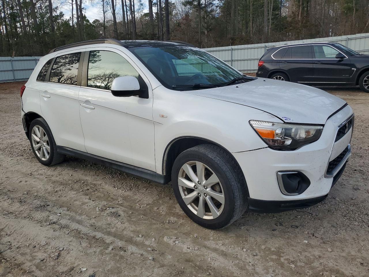 2014 Mitsubishi Outlander Sport Se - Image 4