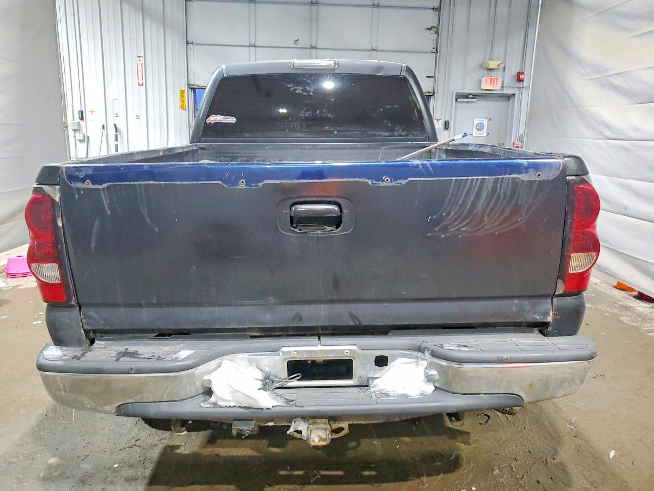 2006 Chevrolet Silverado C2500 Heavy Duty - Фото 6