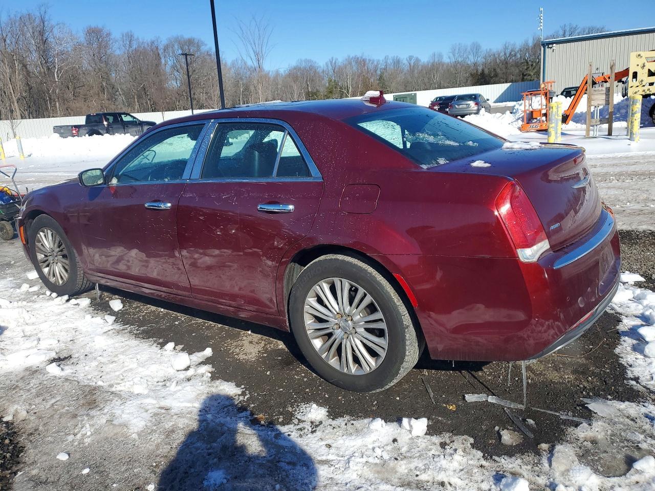 2015 Chrysler 300 Limited - Фото 2