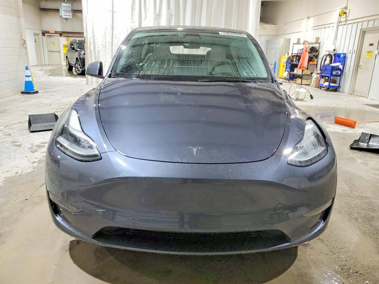 2022 Tesla Model Y - Image 5