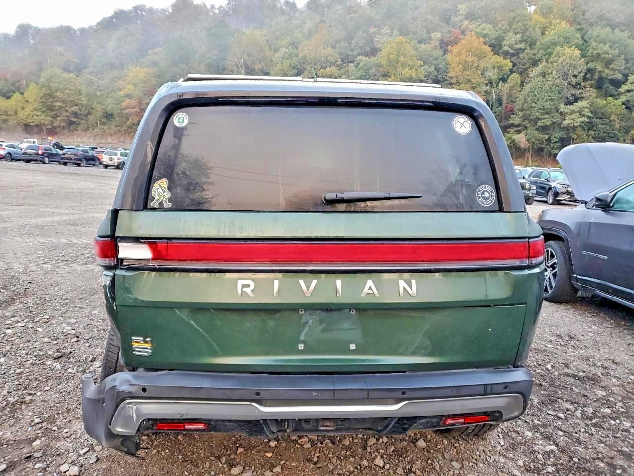 2023 Rivian R1S Launch Edition - Фото 6