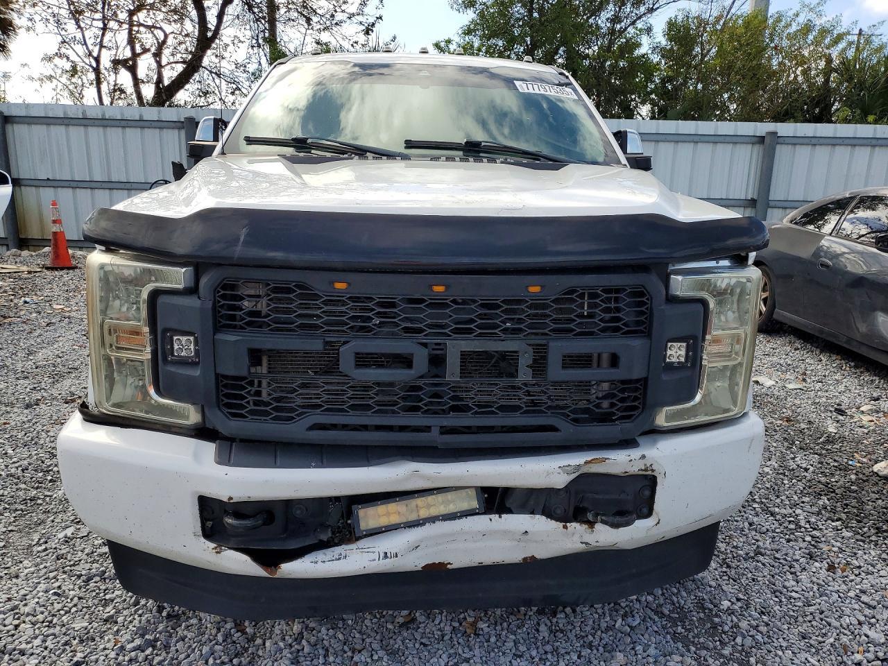 2020 Ford F350 Super Duty - Фото 5