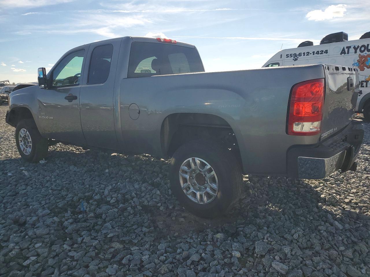 2007 GMC Sierra K2500 Heavy Duty - Фото 2