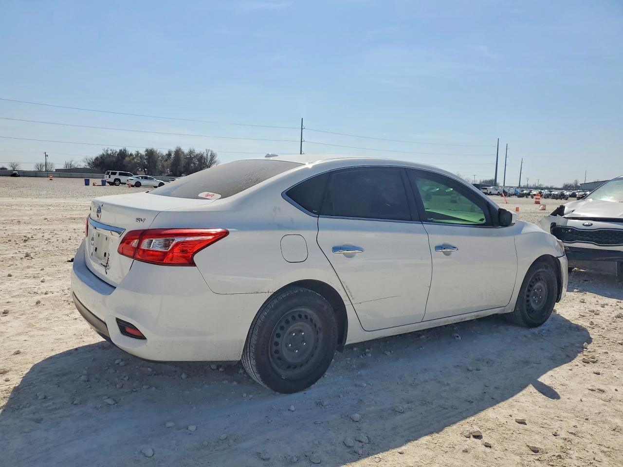 2017 Nissan Sentra Sv - Фото 3