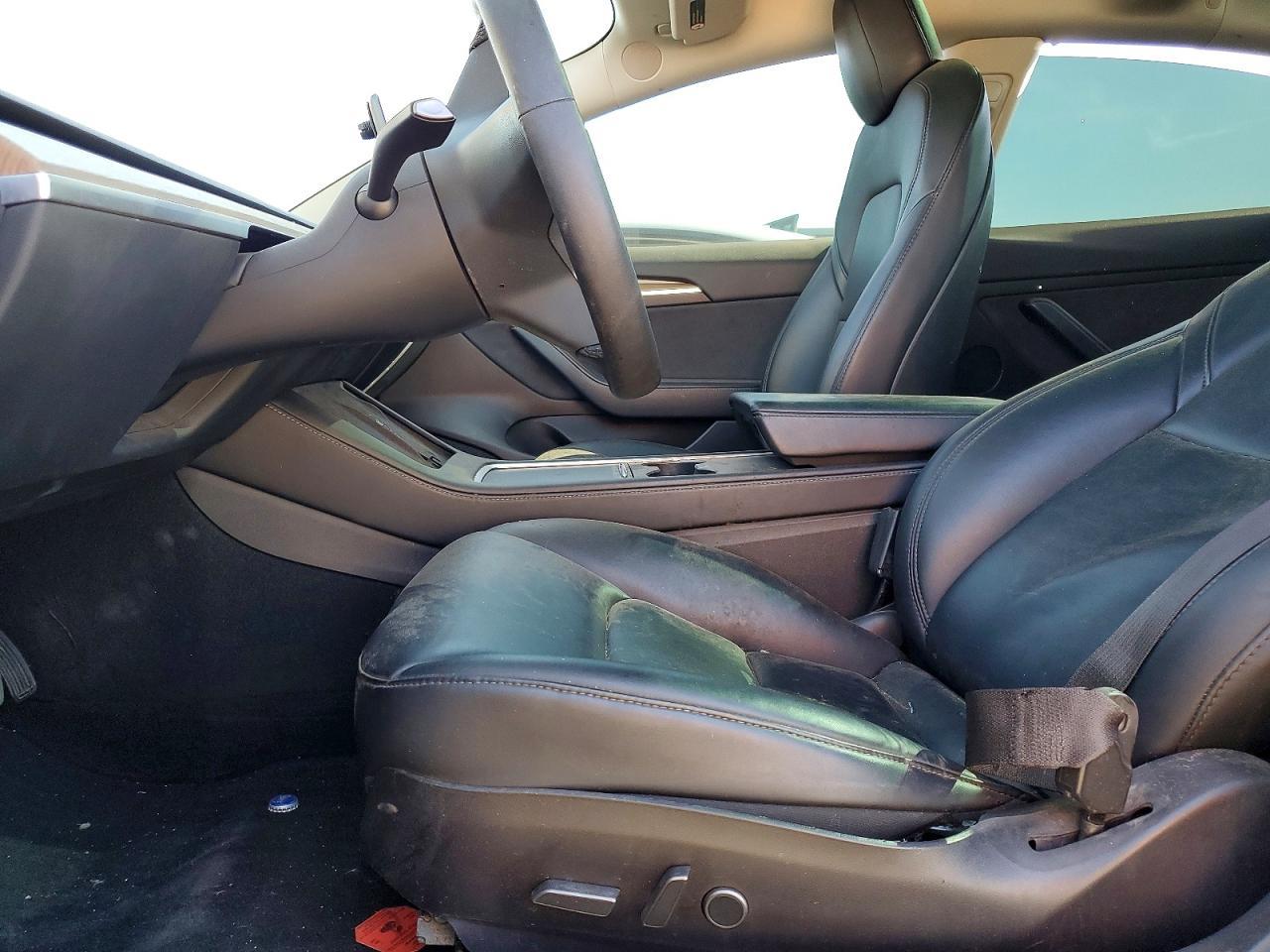 2022 Tesla Model 3 - Фото 7