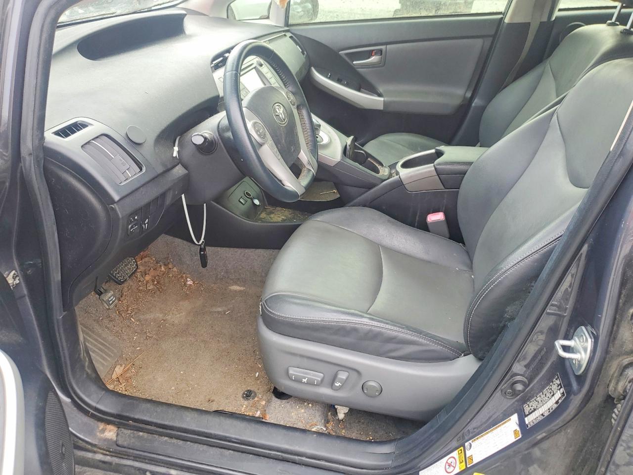 2013 Toyota Prius - Фото 7