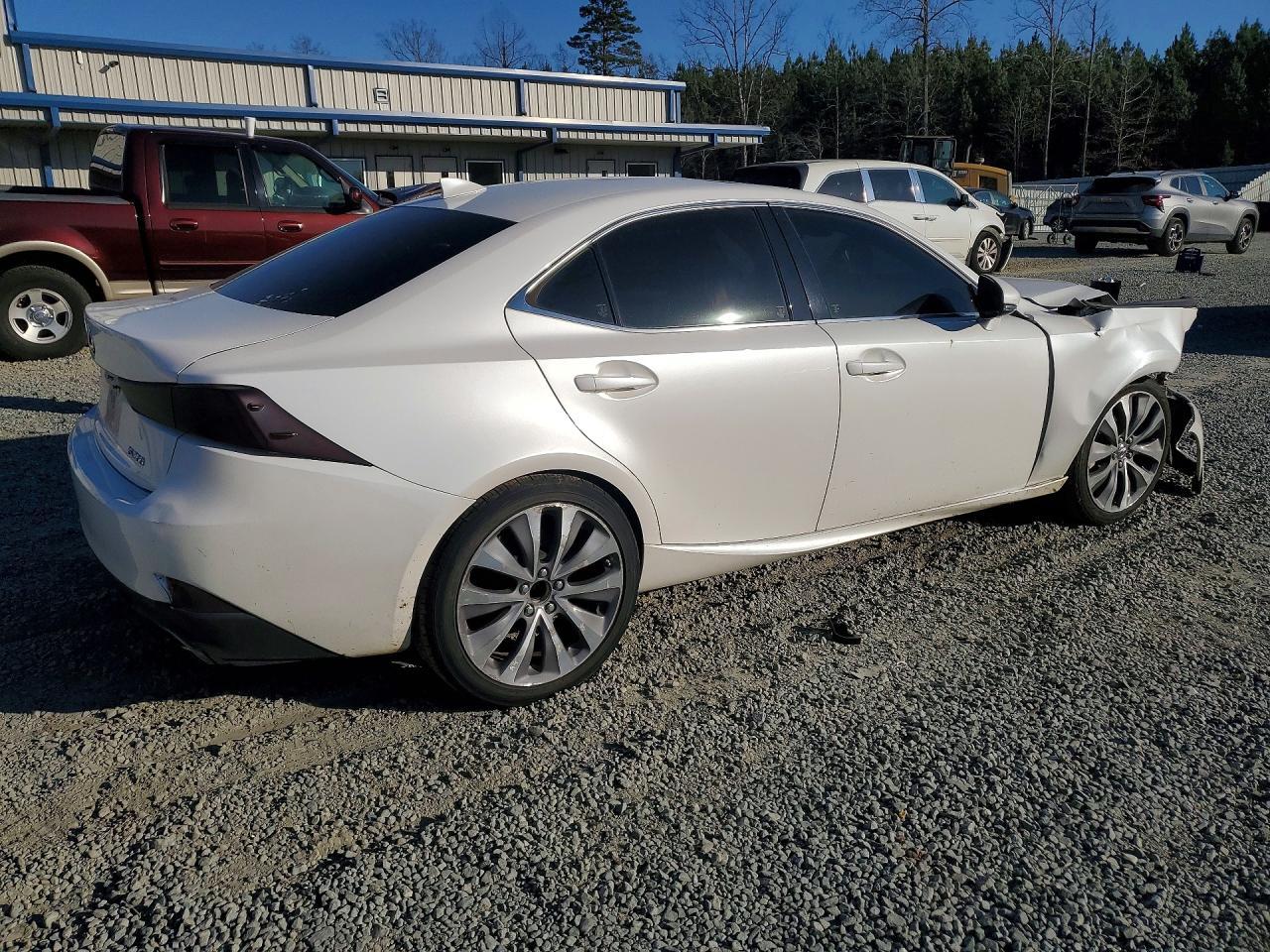 2018 Lexus Is 300 - Фото 3