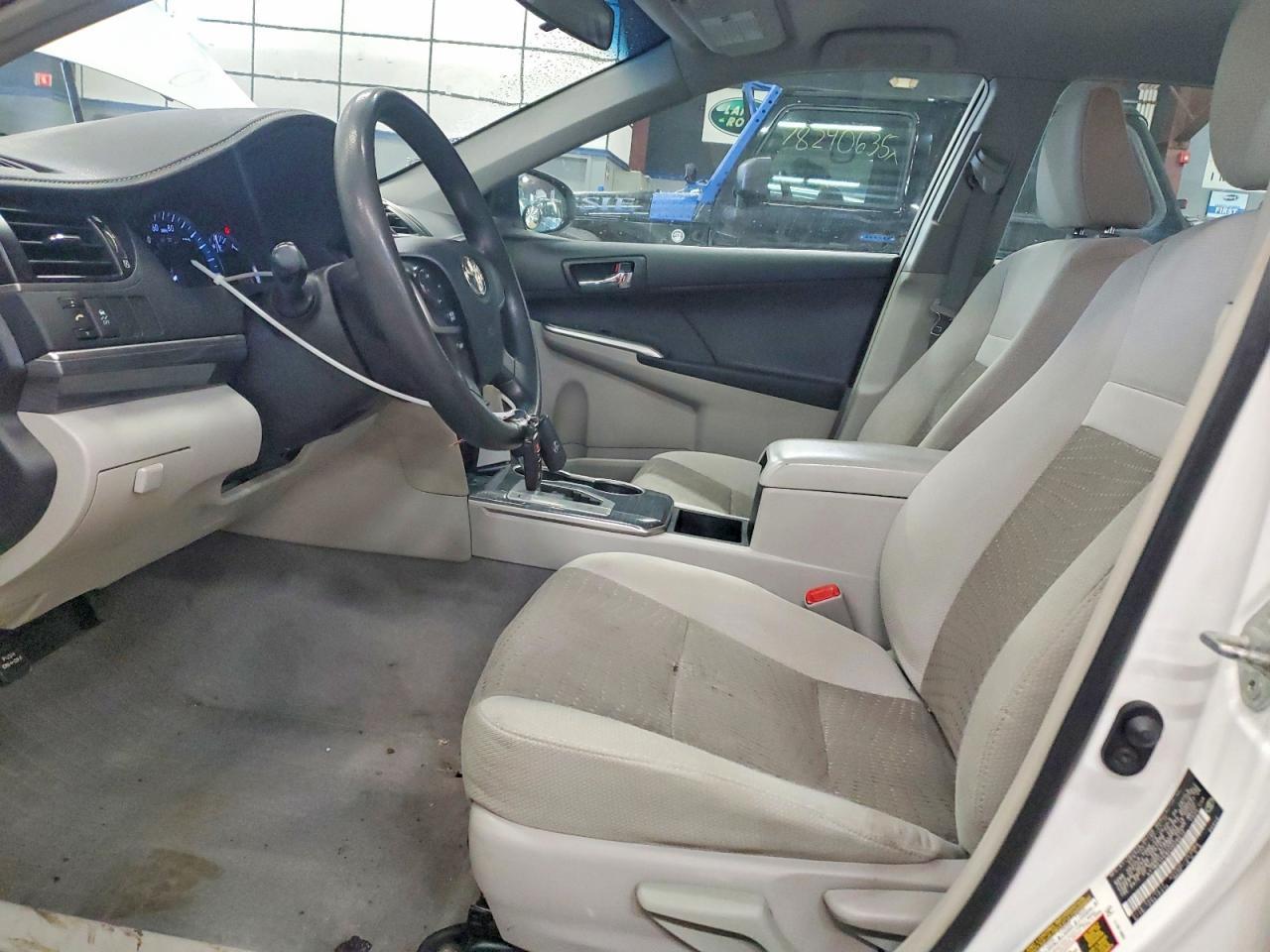 2012 Toyota Camry Hybrid - Image 7