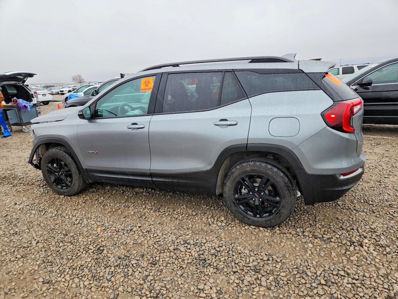 2023 GMC Terrain At4 - Фото 2