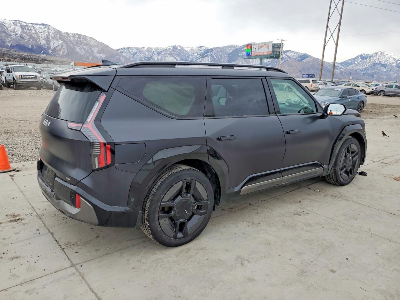 2026 Kia Ev9 Gt Line - Image 3