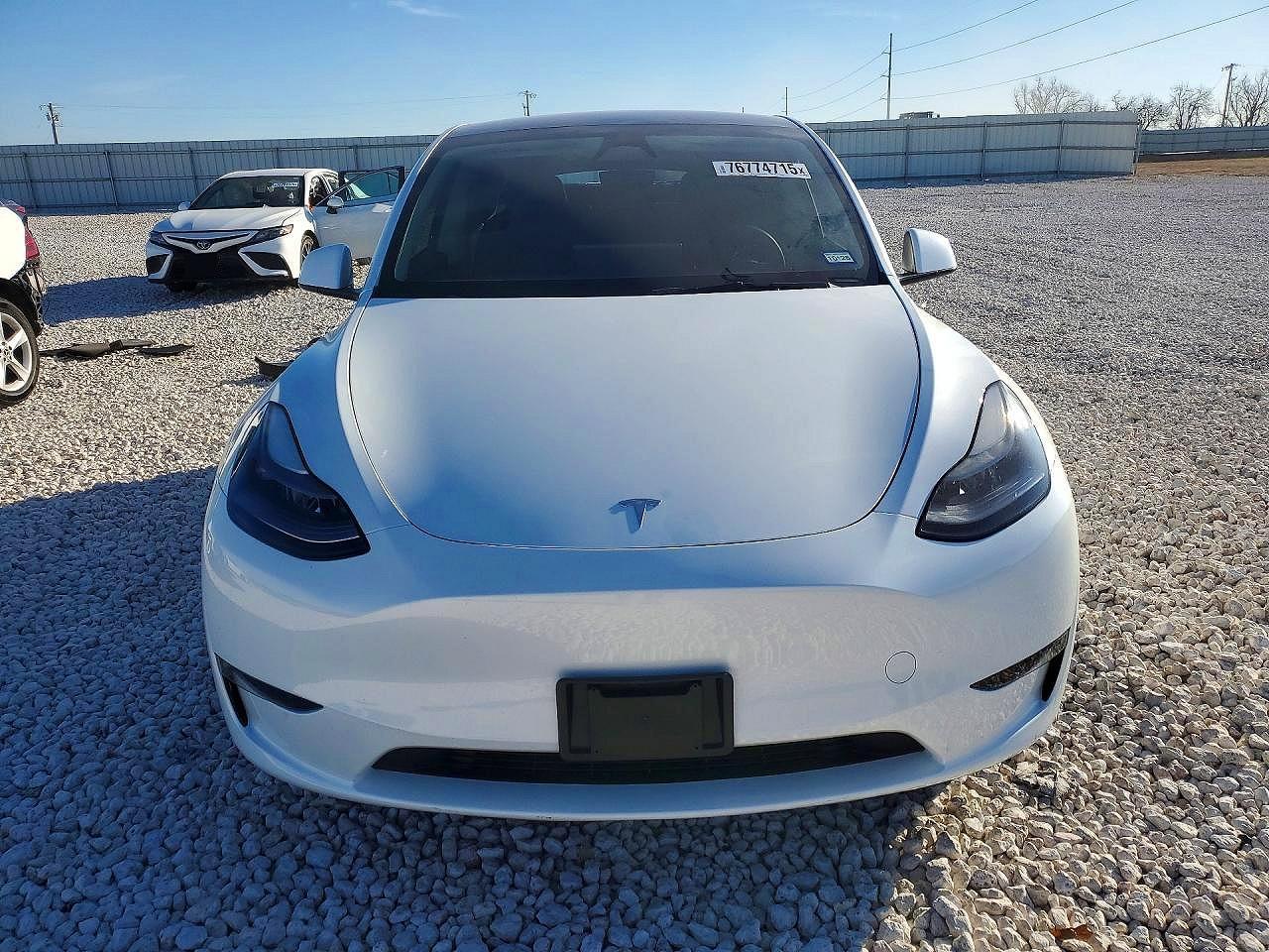 2023 Tesla Model Y - Image 5