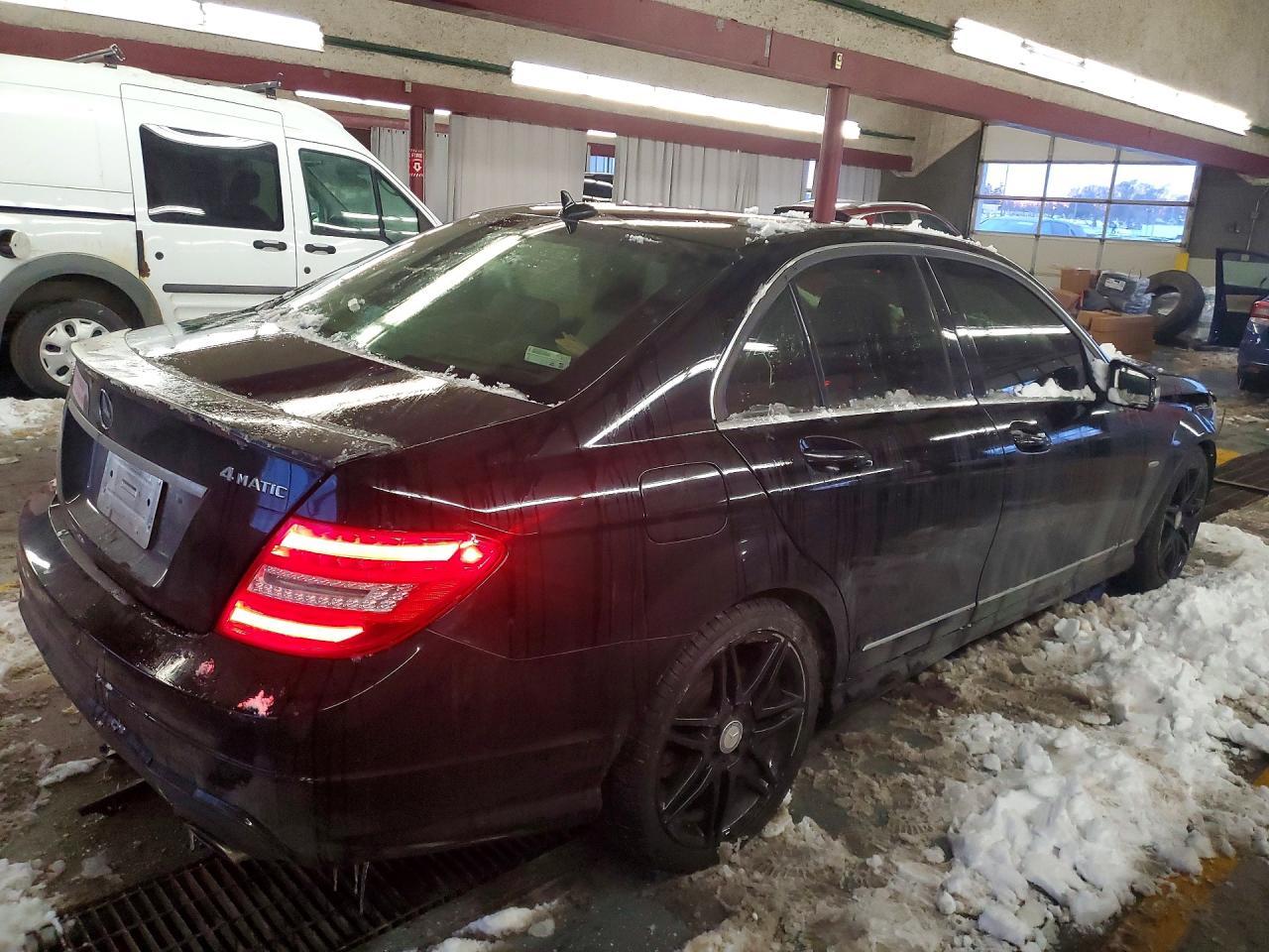 2014 Mercedes-Benz C 300 4Matic - Фото 3