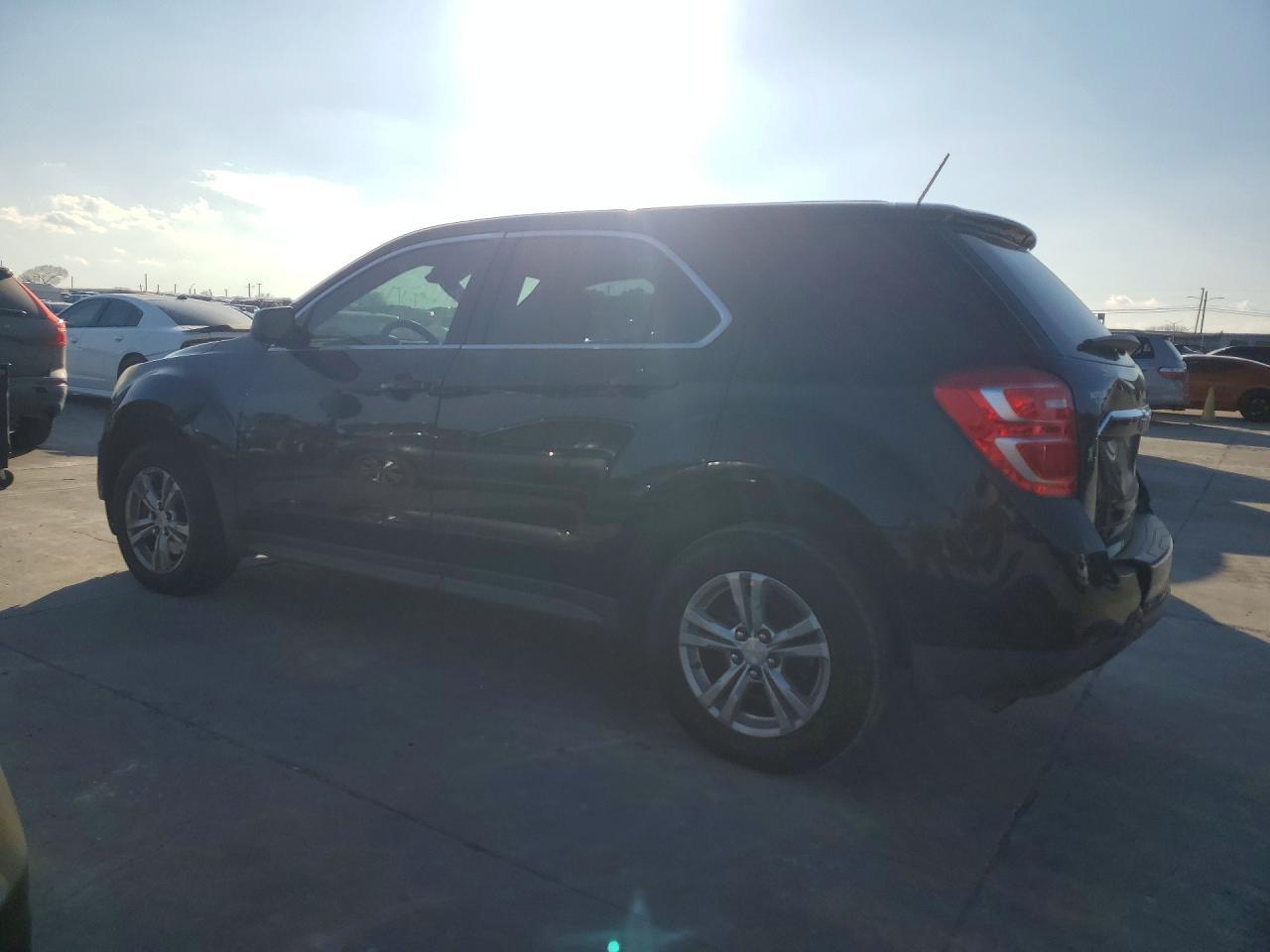 2016 Chevrolet Equinox Ls - Фото 2