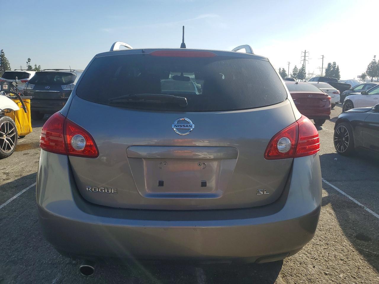2010 Nissan Rogue - Image 6