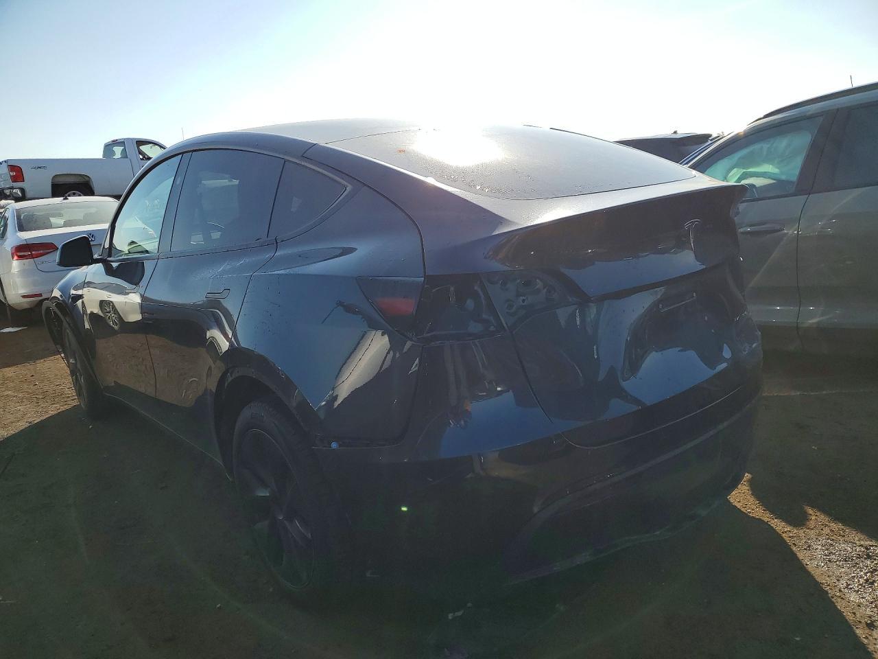 2024 Tesla Model Y - Image 2