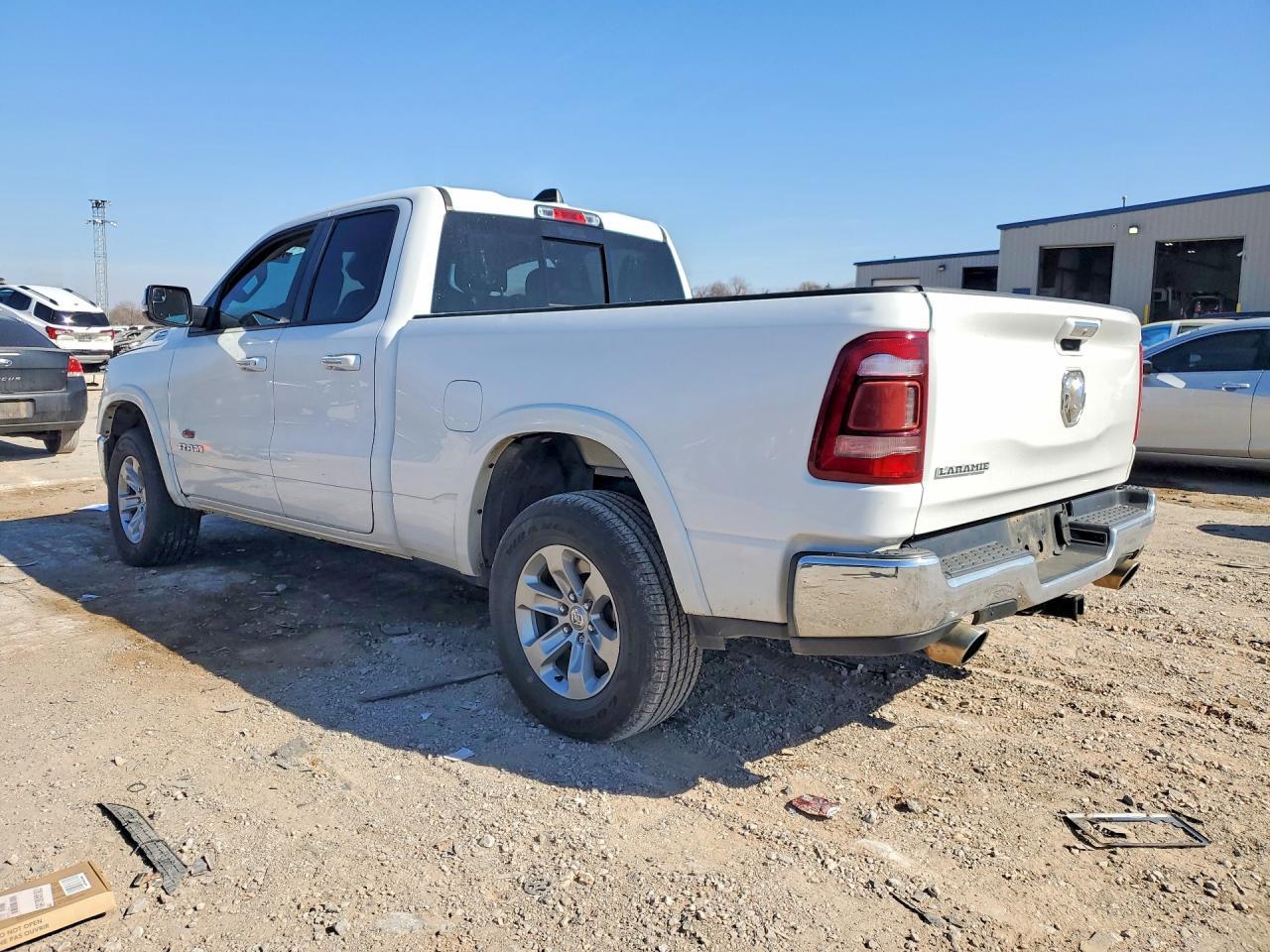 2020 Ram 1500 Laramie - Фото 2