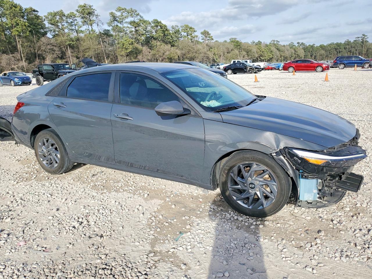 2024 Hyundai Elantra Sel - Image 4