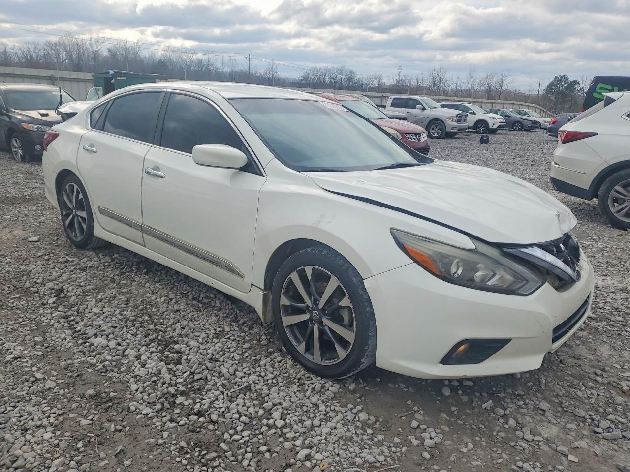 2017 Nissan Altima 2.5 - Фото 4