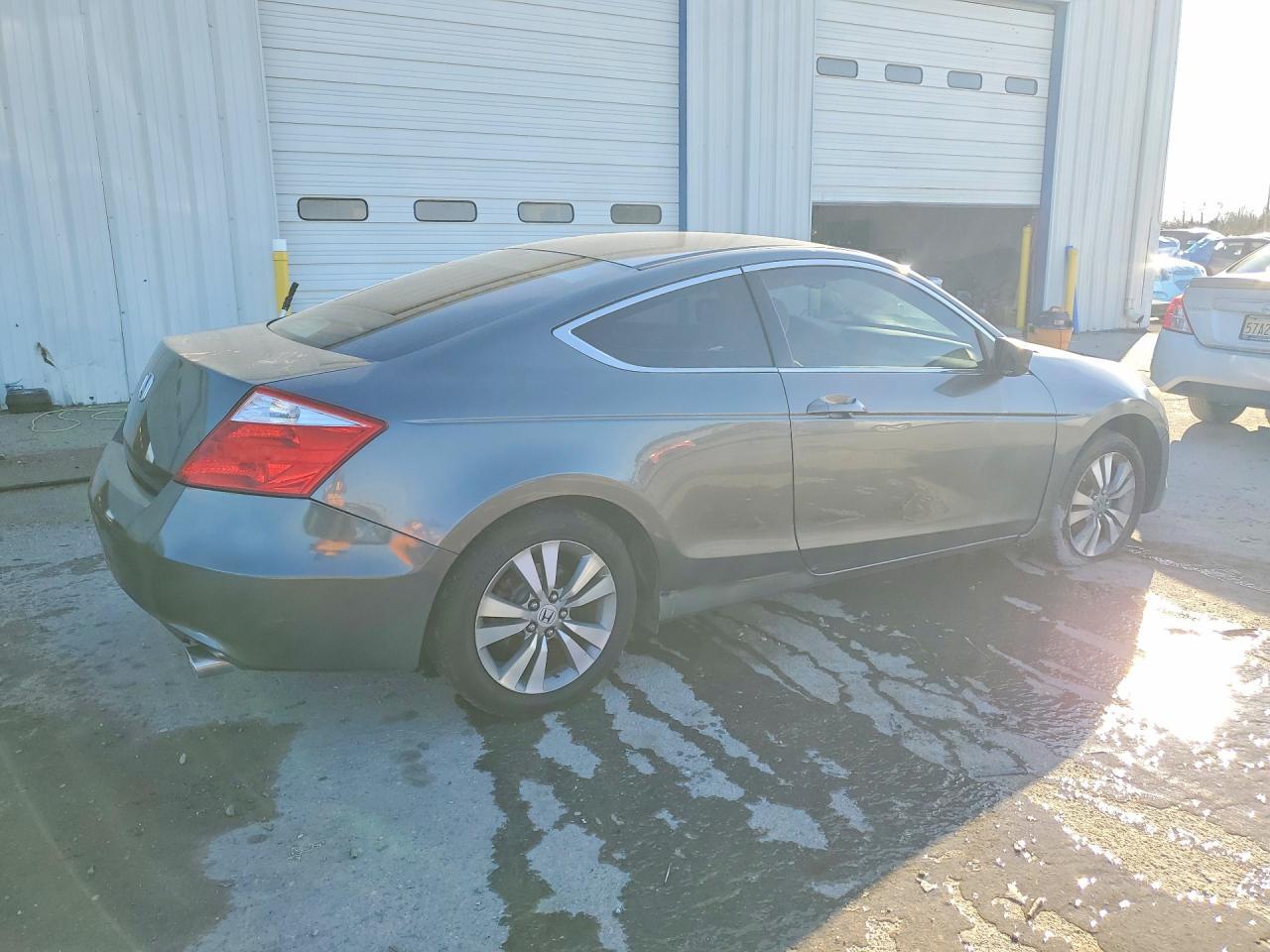 2010 Honda Accord Lx - Image 3