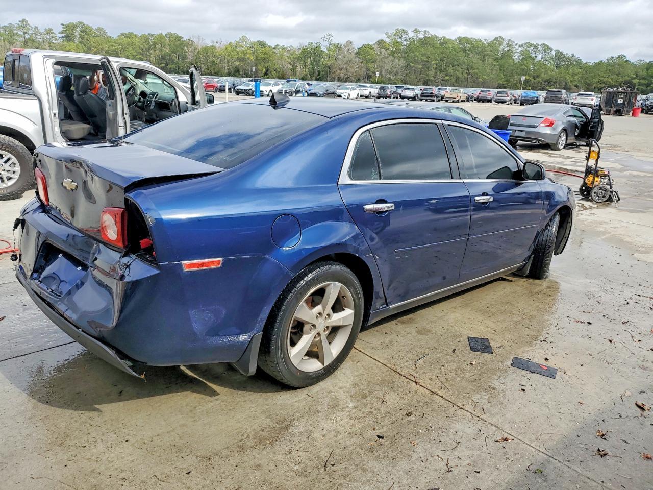 2012 Chevrolet Malibu 1Lt - Фото 3