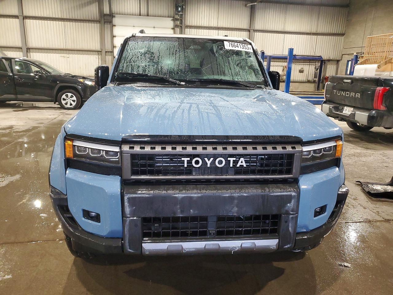 2025 Toyota Land Cruiser Base - Фото 5