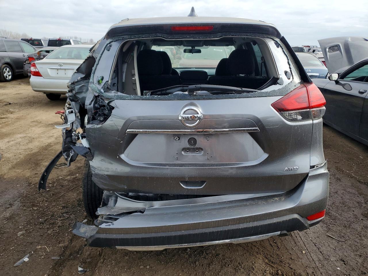 2017 Nissan Rogue S - Фото 6