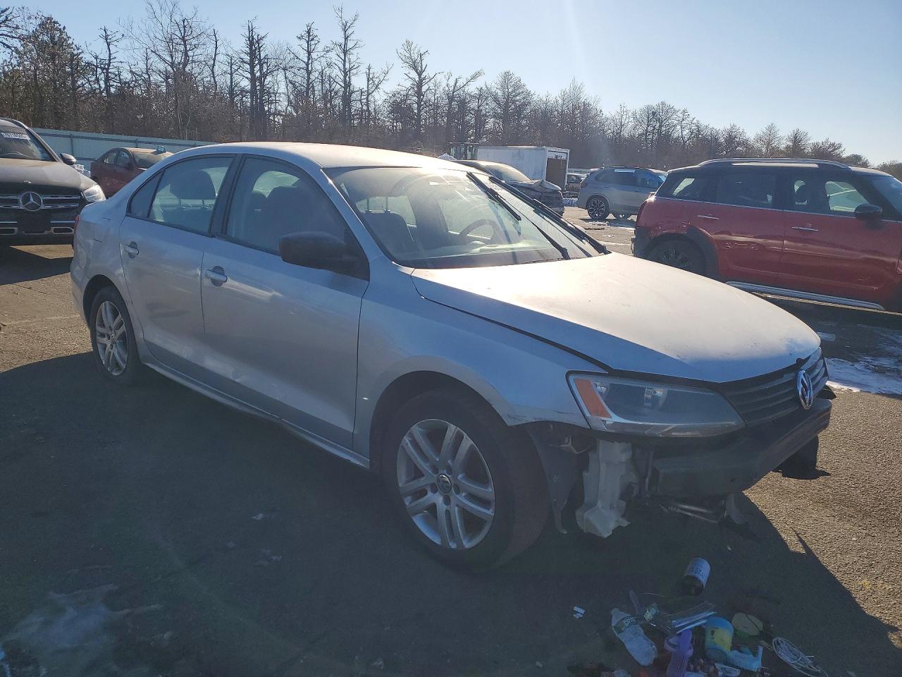 2011 Volkswagen Jetta Base - Image 4