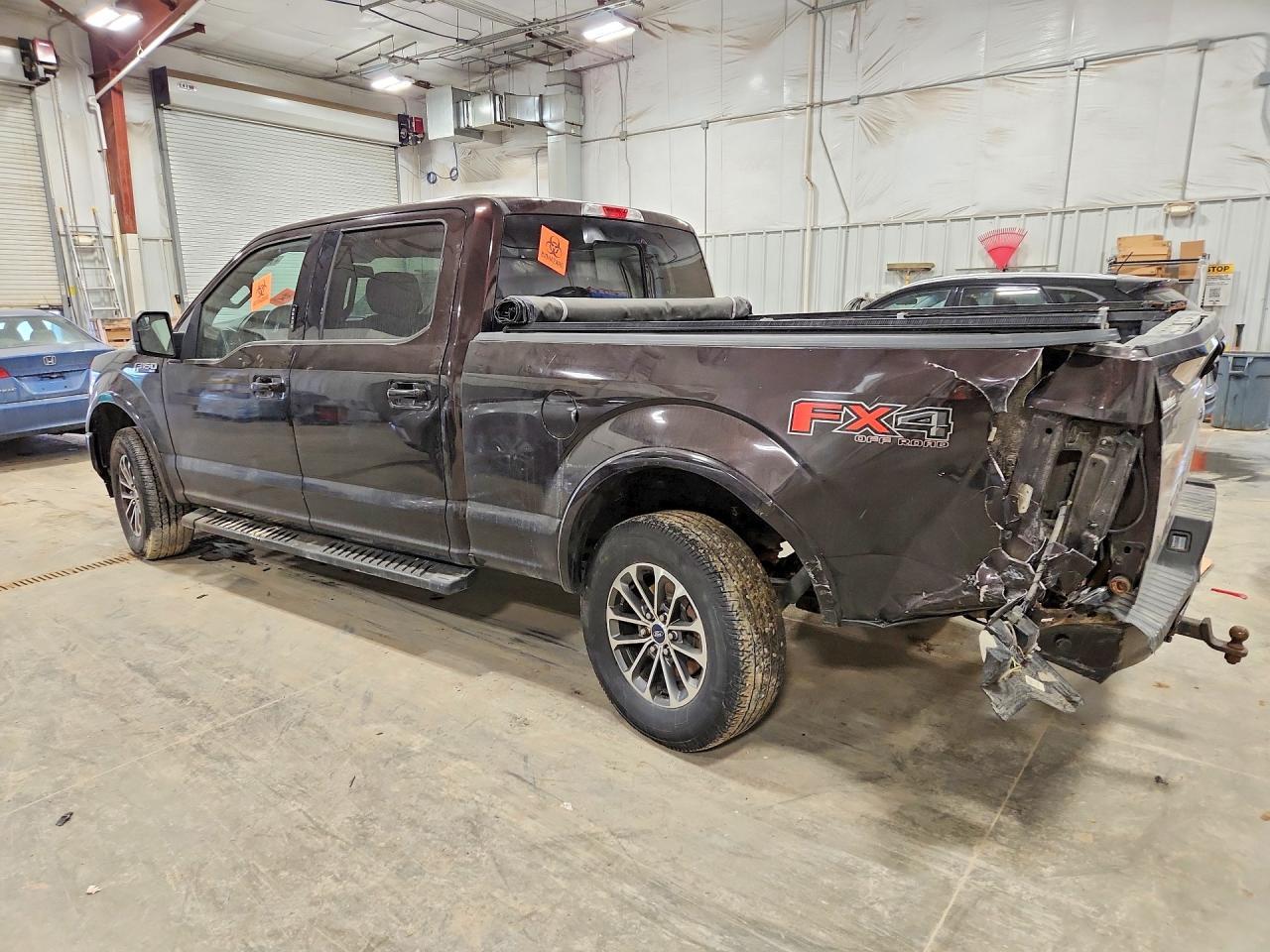 2018 Ford F150 - Фото 2