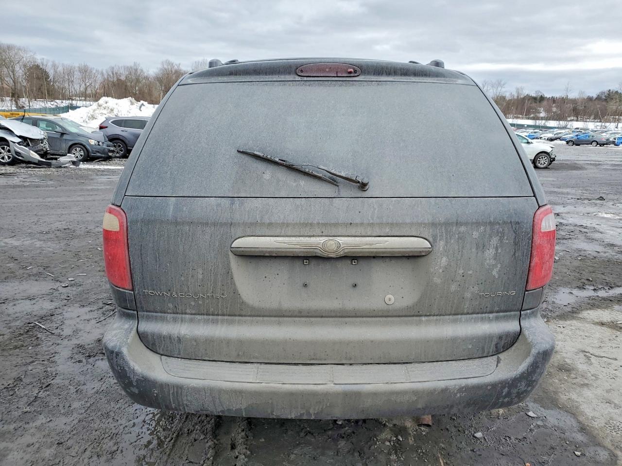 2004 Chrysler Town & Country Touring - Фото 6