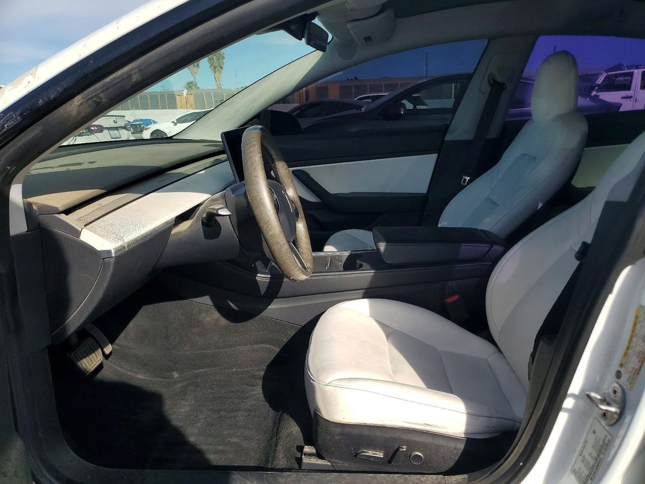 2021 Tesla Model 3 - Фото 7