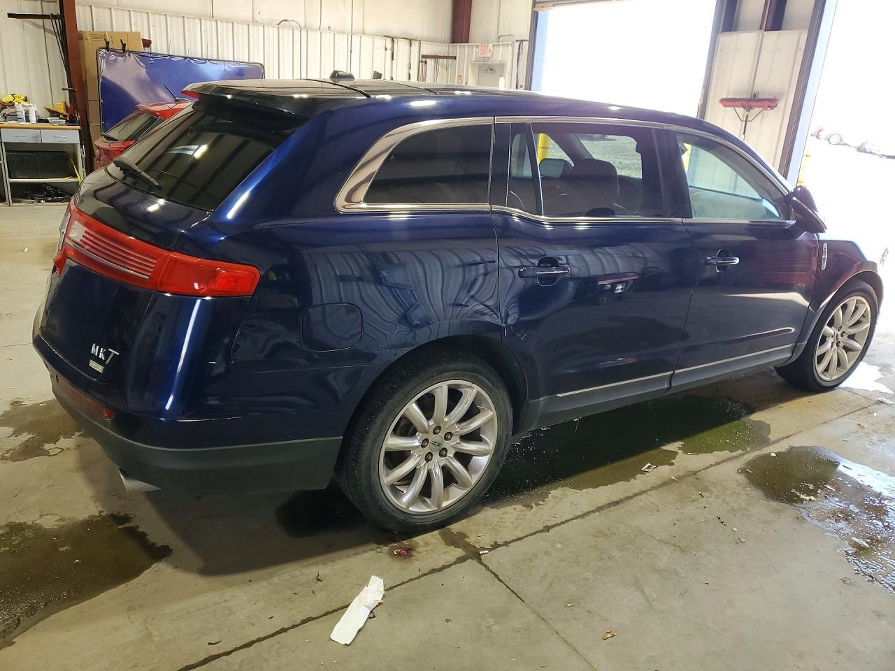 2011 Lincoln Mkt - Фото 3