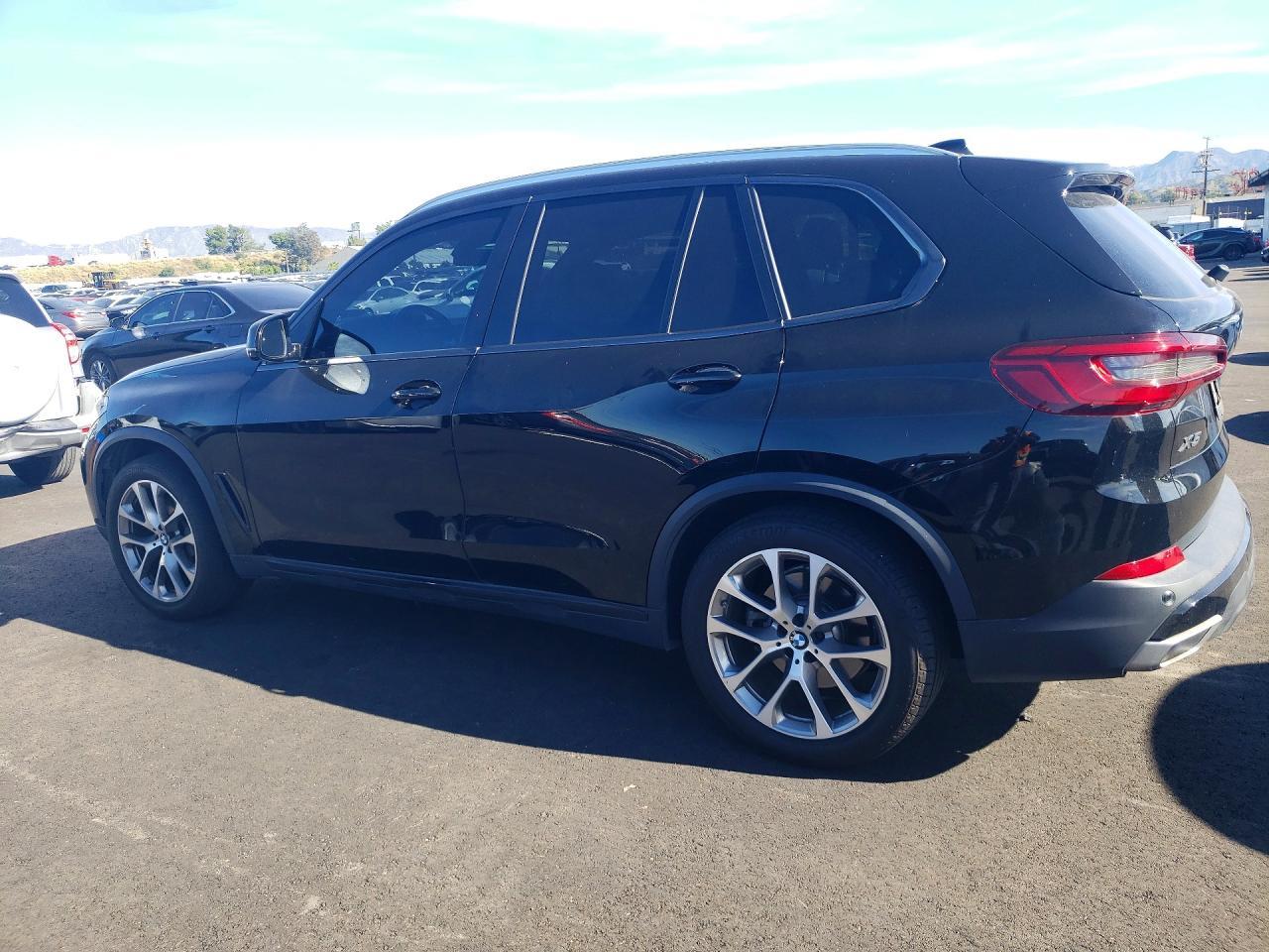 2019 BMW X5 xDrive40I - Фото 2