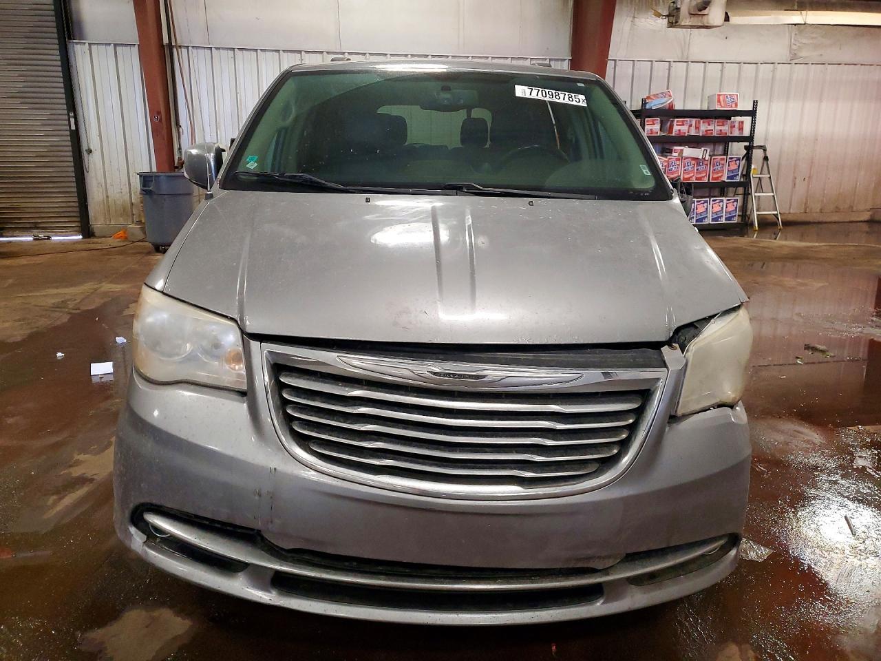 2014 Chrysler Town & Country Touring L - Фото 5