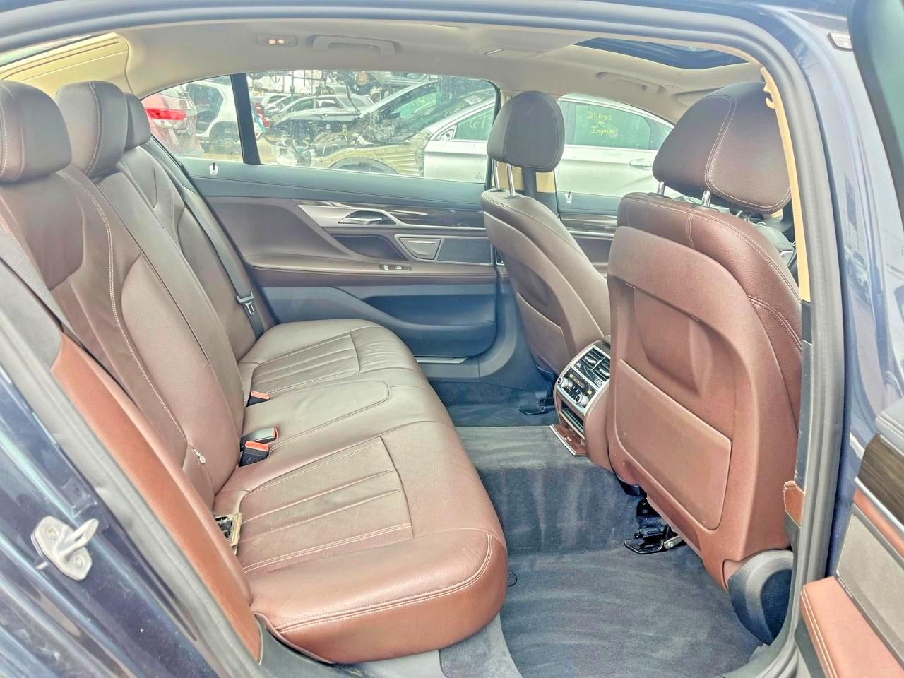 2018 BMW 740 Xi - Image 6