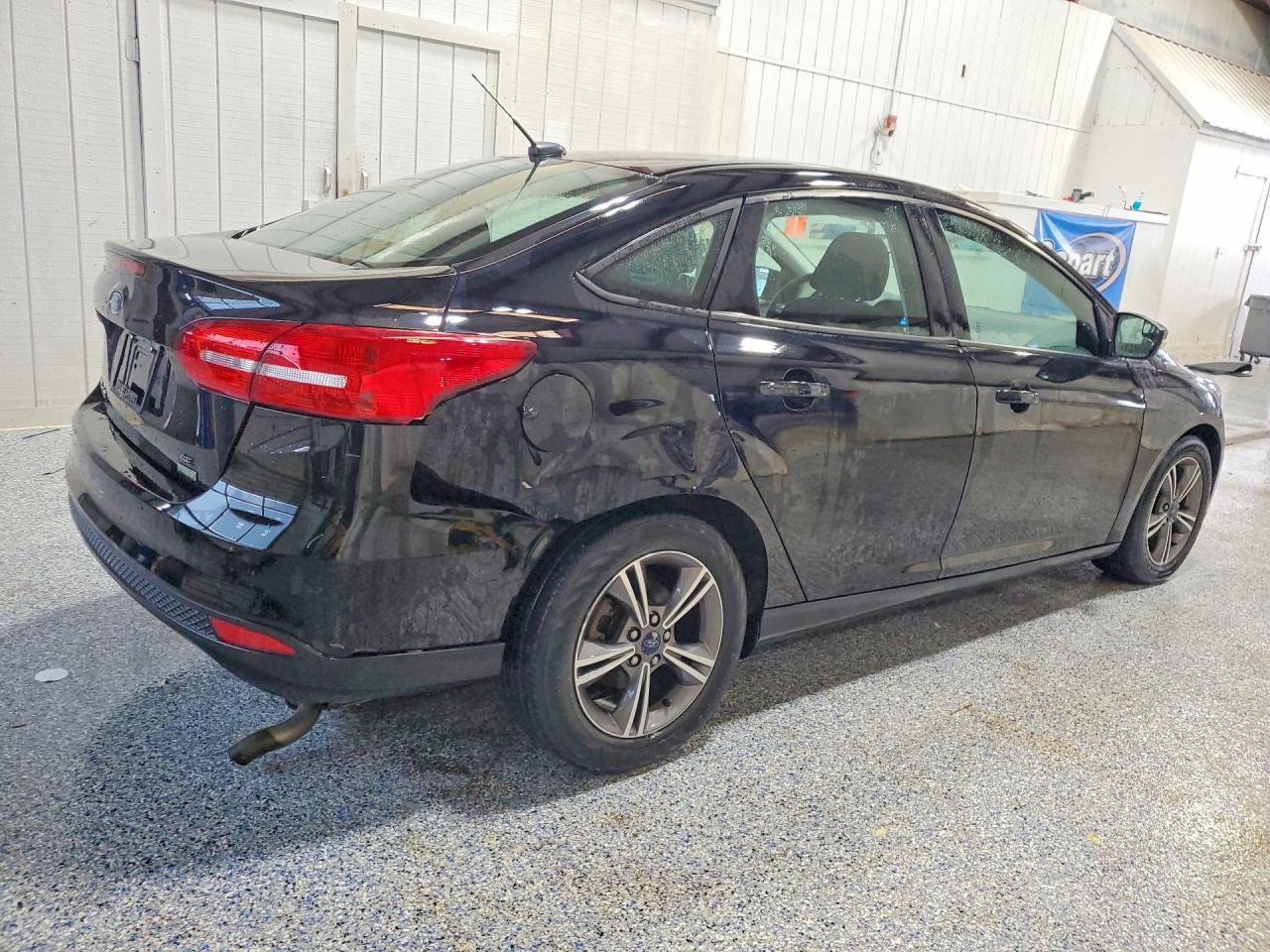 2017 Ford Focus Se - Фото 3