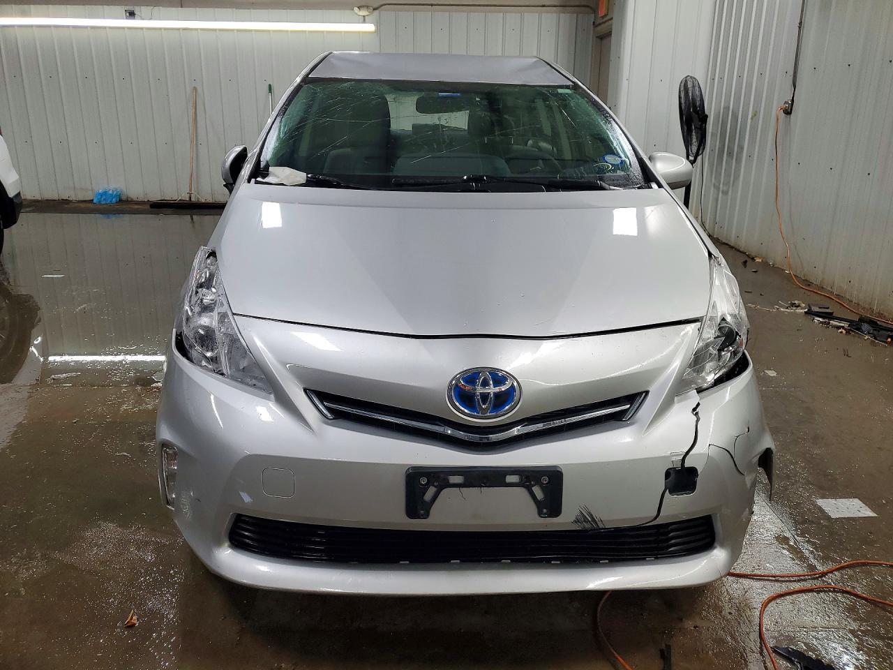 2012 Toyota Prius V - Фото 5