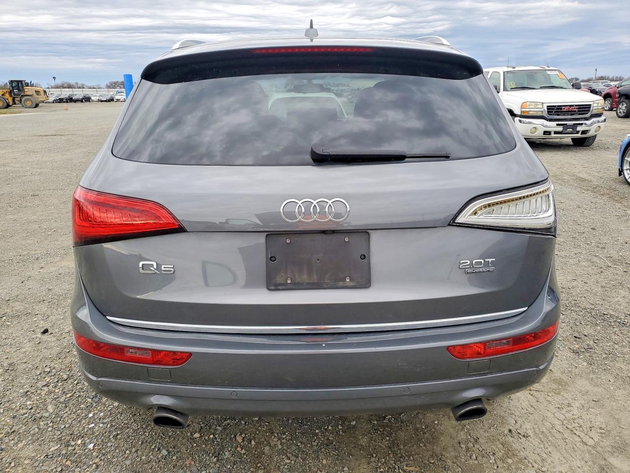 2017 Audi Q5 Premium - Image 6