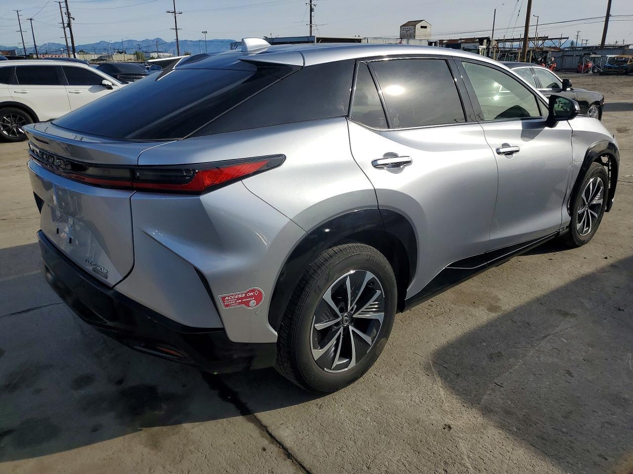 2023 Lexus Rz 450E - Image 3