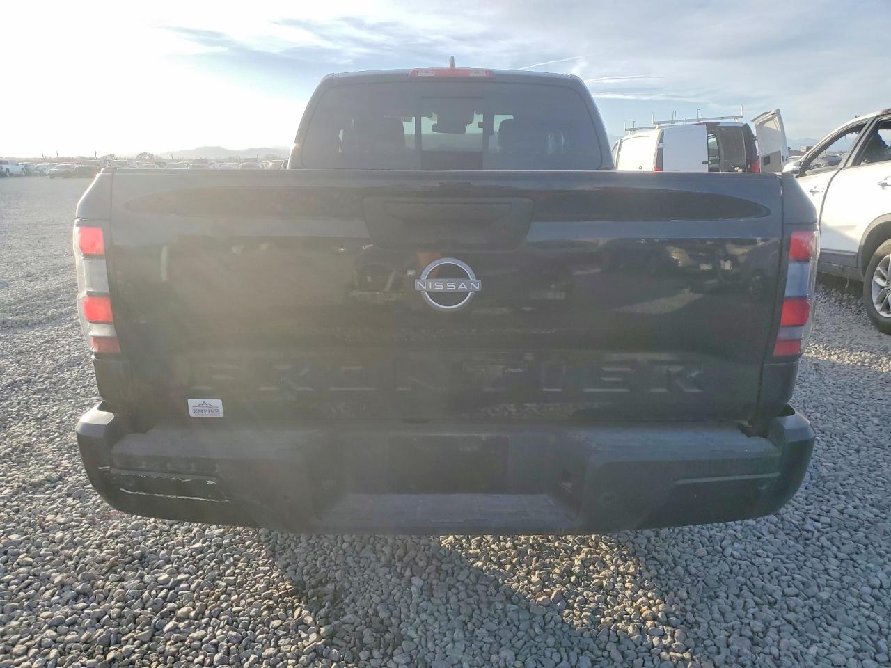 2025 Nissan Frontier S - Фото 6